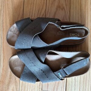 Tom's Suede/Leather Sandals, size 7